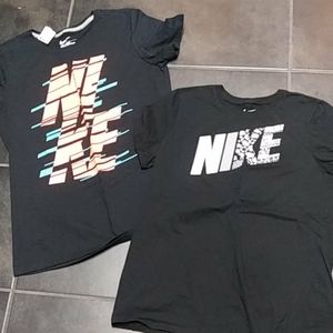 Women's Nike lot Large NWT tops